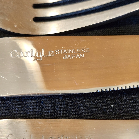 VINTAGE CARLYLE CAY 1 SET OF STAINLESS FLATWARE JAPAN - Picture 3 of 4